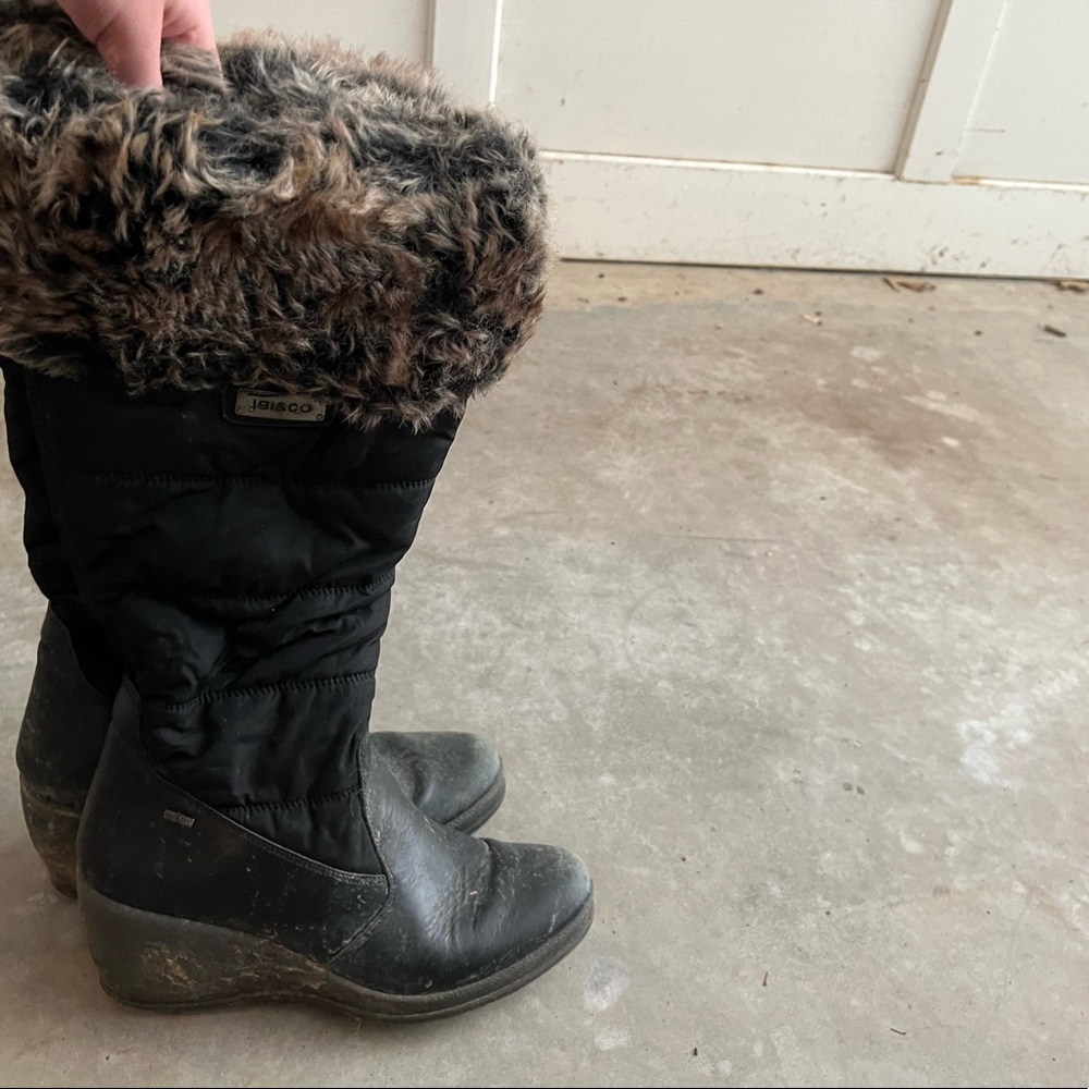 Tall fur boots, black with dark faux fur, 191 & co